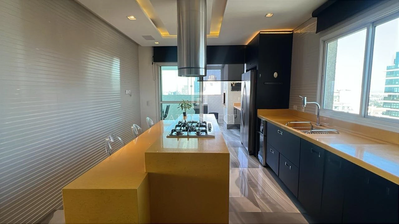 Furnished apartment, 309 m², with floor-to-ceiling windows — photo 15