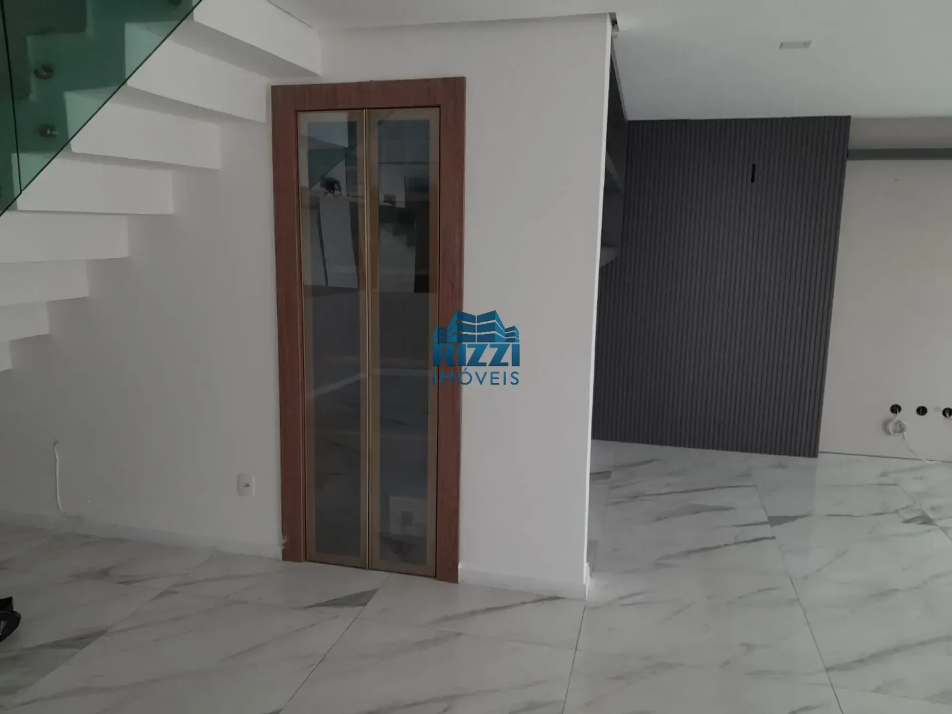 Apartamento com 3 quartos e 5 banheiros com terraço — photo 32