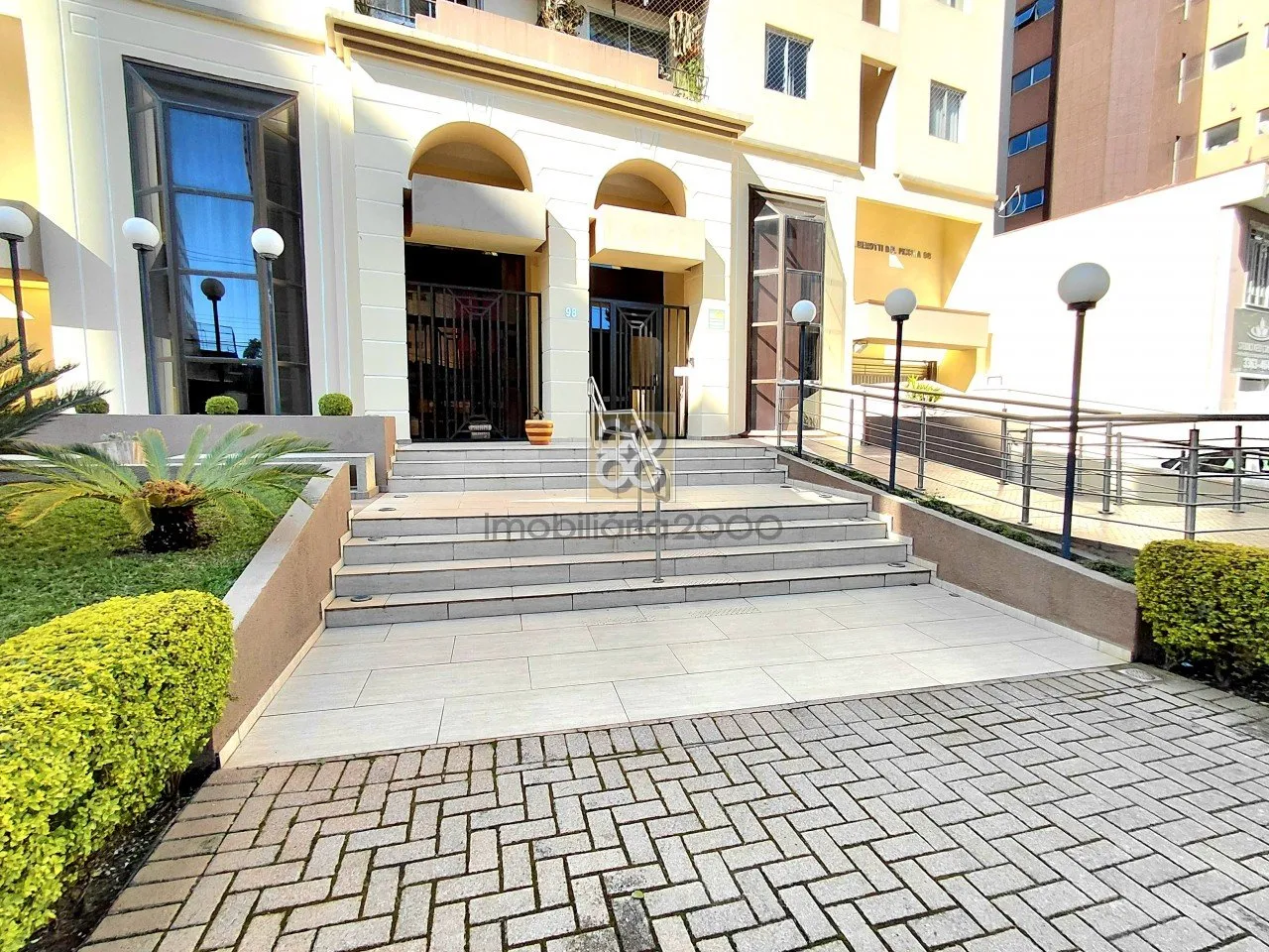 124 m² unfurnished apartment with 3 bedrooms — photo 3