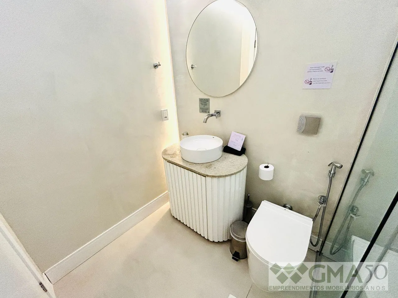 Furnished 1-bedroom apartment with a gas stove — photo 9