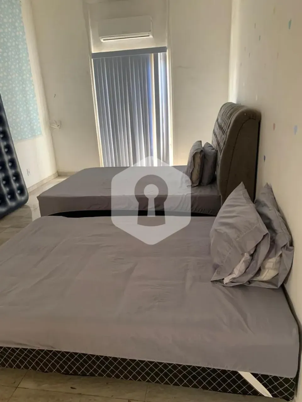 Furnished 216m² house with 4 bedrooms and balcony — photo 4