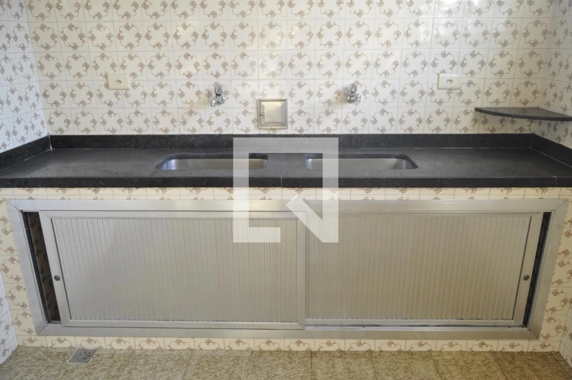 House, 180 m², with a private pool — photo 40