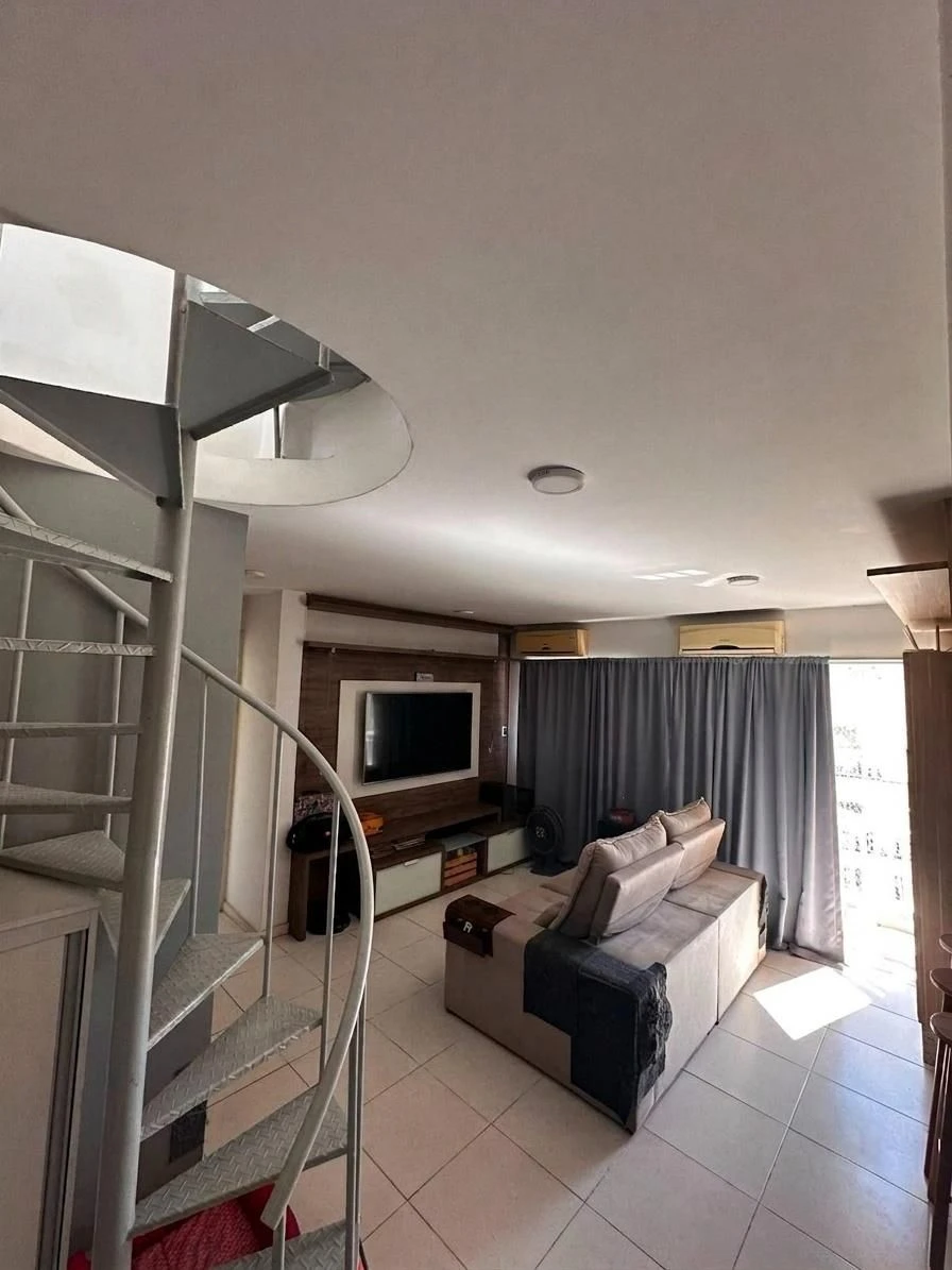 Furnished apartment, 106 m², with a glass-enclosed balcony — photo 17