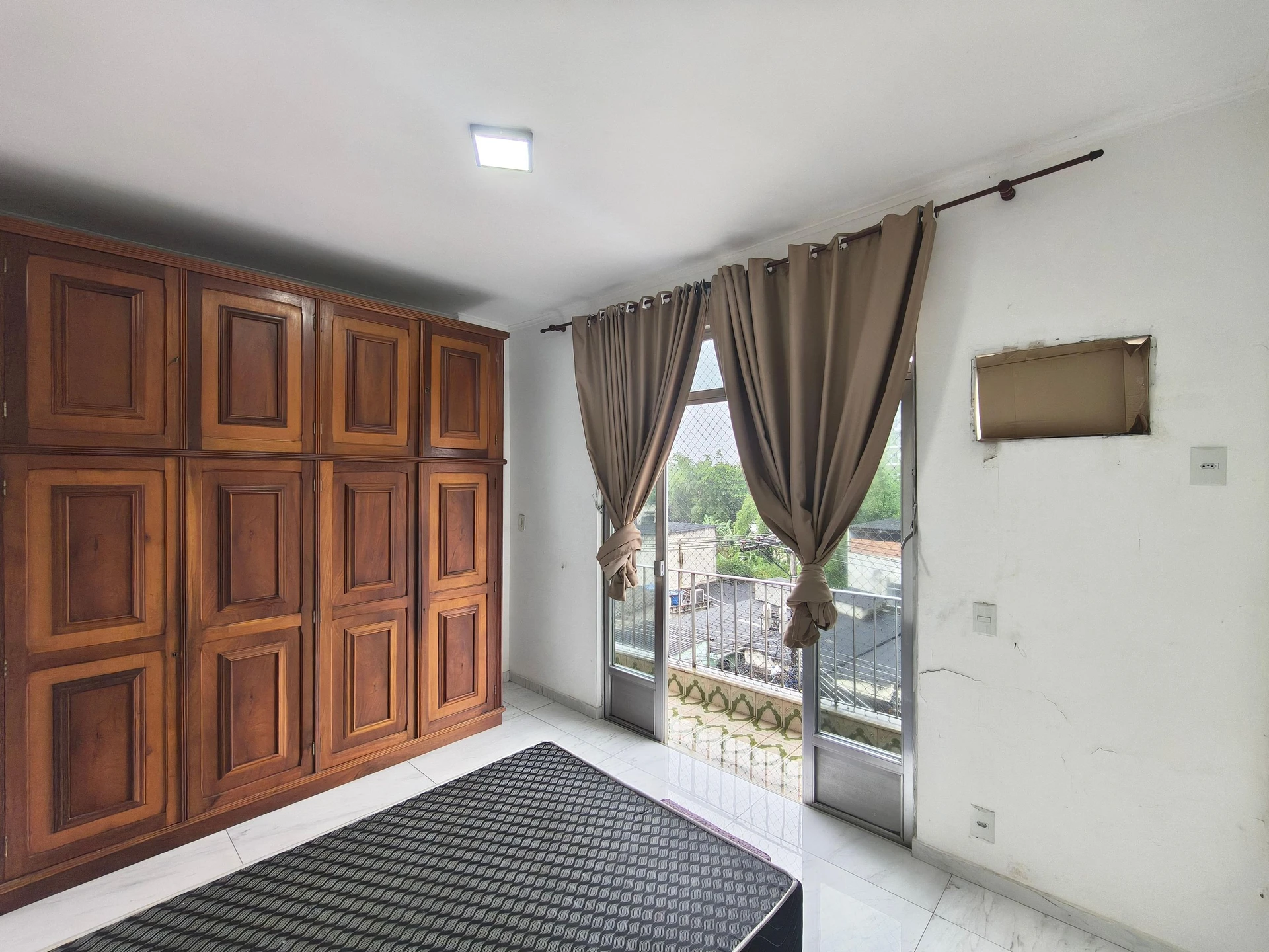 Apartment with 2 bedrooms and a balcony — photo 24