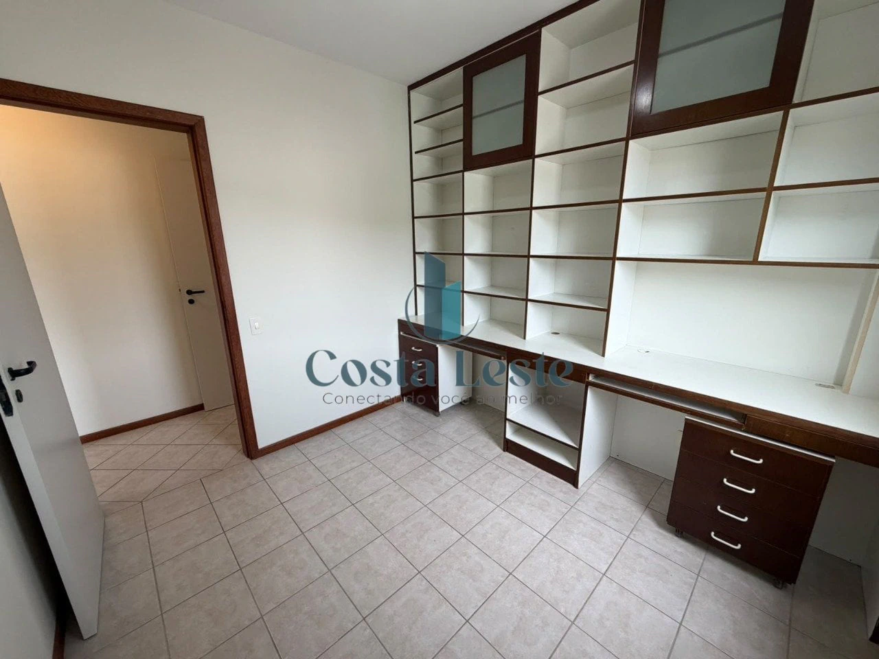 Home office in a 3-bedroom apartment, 92 m² — photo 22