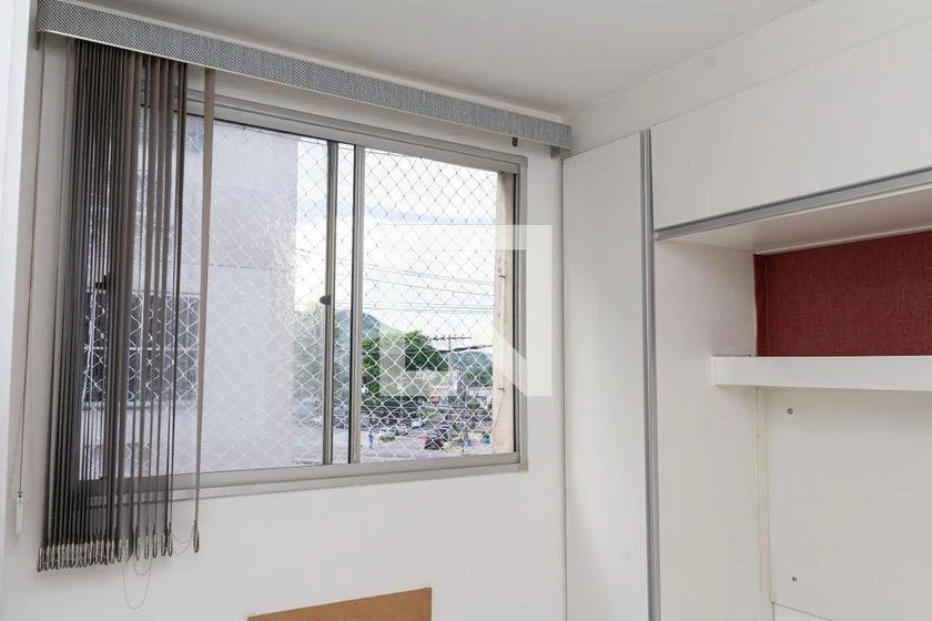 2-bedroom apartment in a building with a pool — photo 39