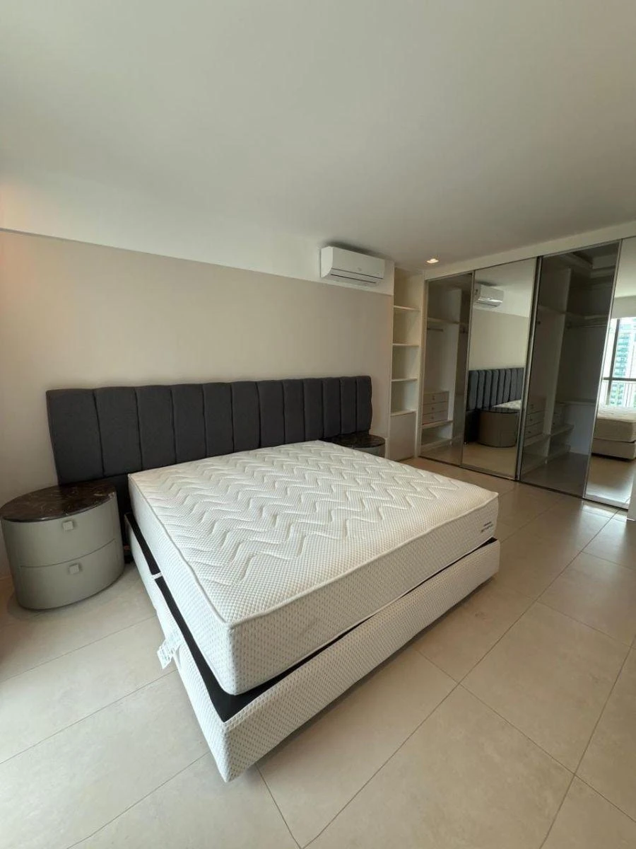 294 m² apartment with 4 suites and an open-plan kitchen — photo 10