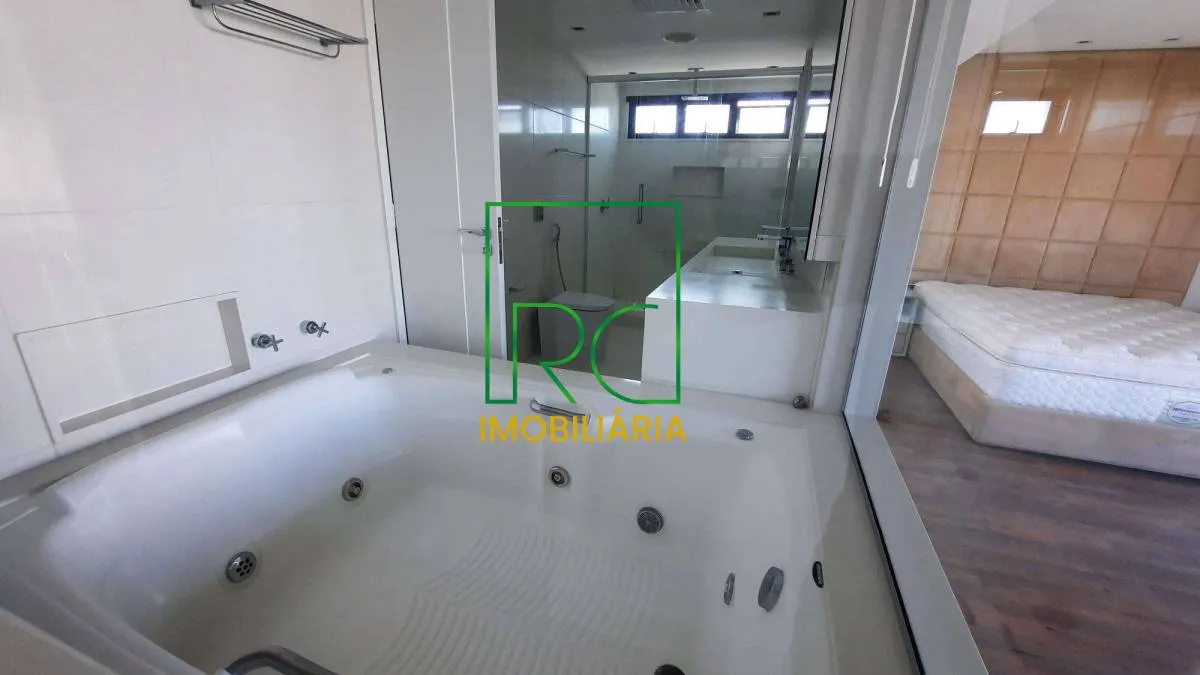 Water view in a 4-bedroom apartment, 360 m² — photo 6