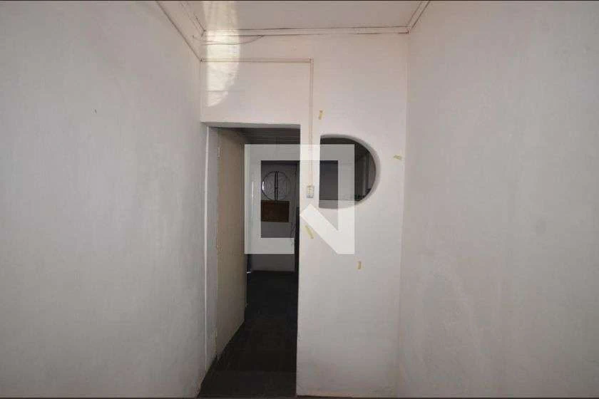 1-bedroom apartment with an electric shower — photo 24