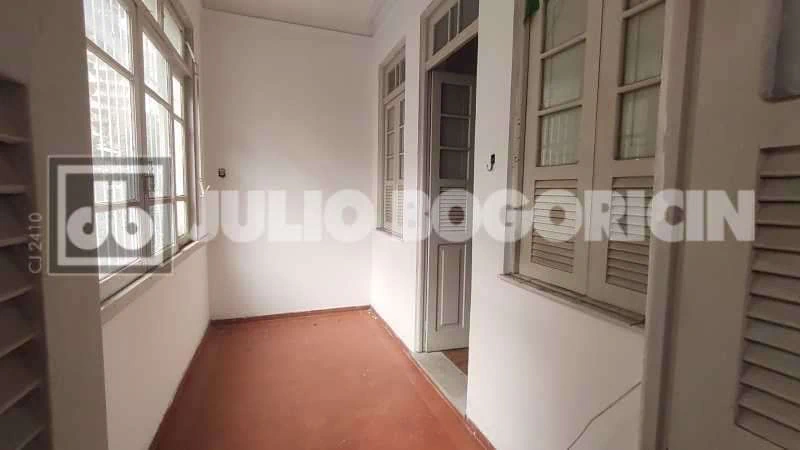 Duplex house with 4 bedrooms, 3 parking spaces and 206 m² — photo 3