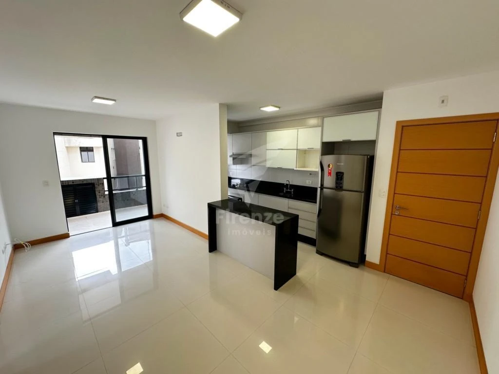 2-bedroom apartment, 1 with its own bathroom, 75 m²