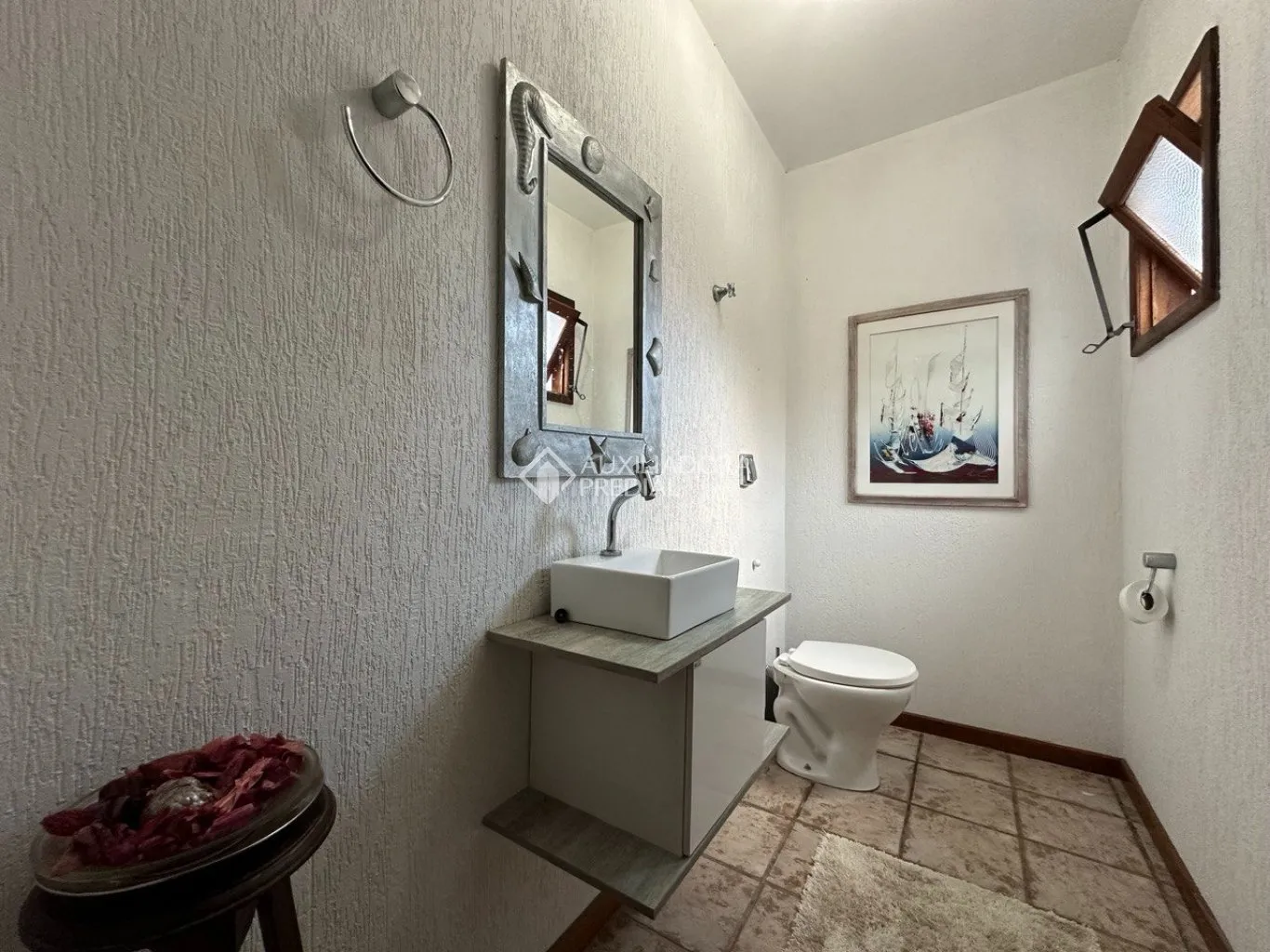 3 quartos e varanda envidraçada: casa de 288 m² — photo 27