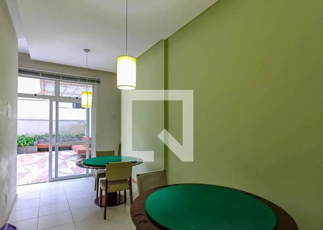 2-bedroom apartment in a building with an indoor pool — photo 10