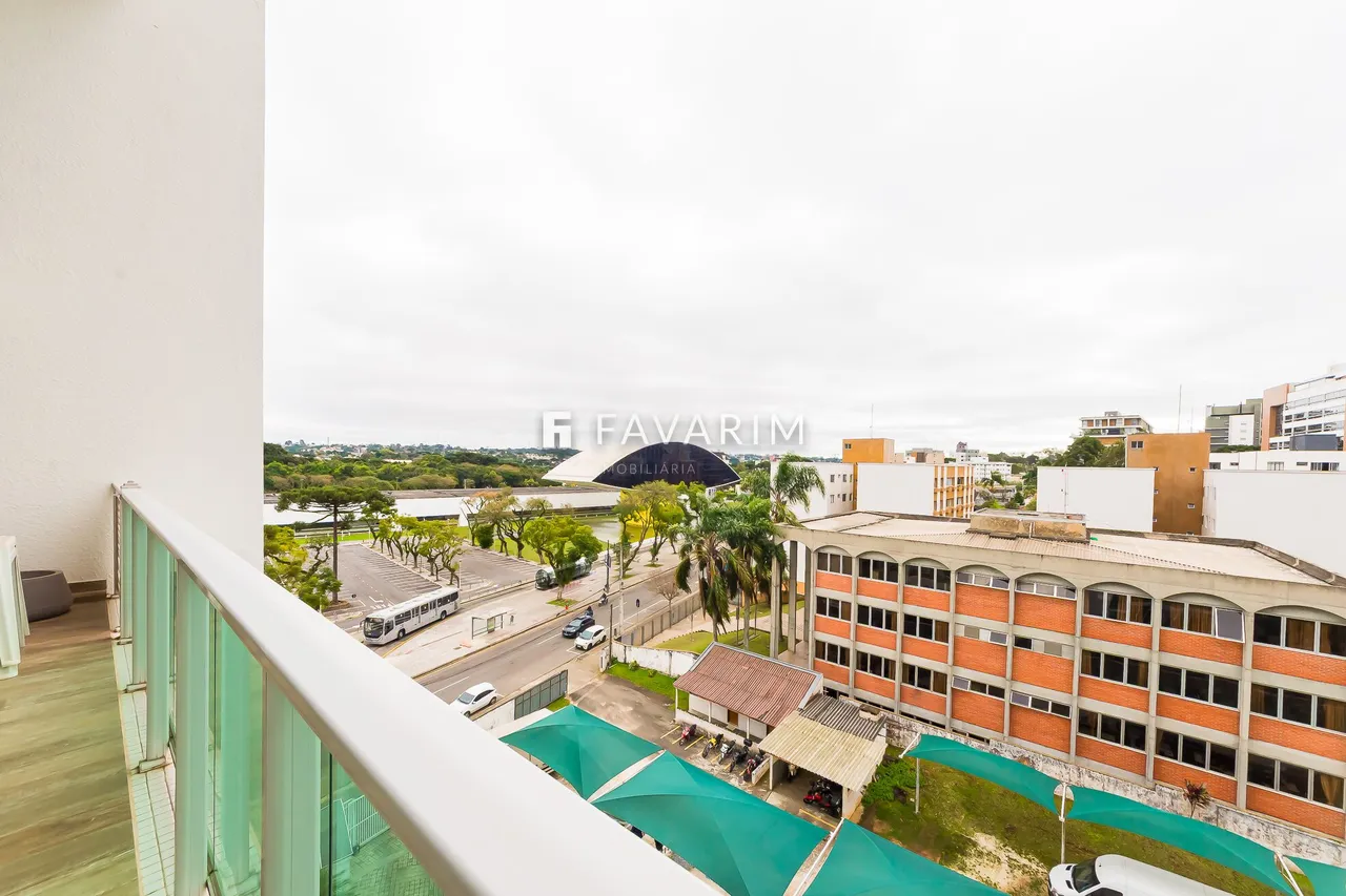 Furnished duplex apartment with an enclosed balcony — photo 9