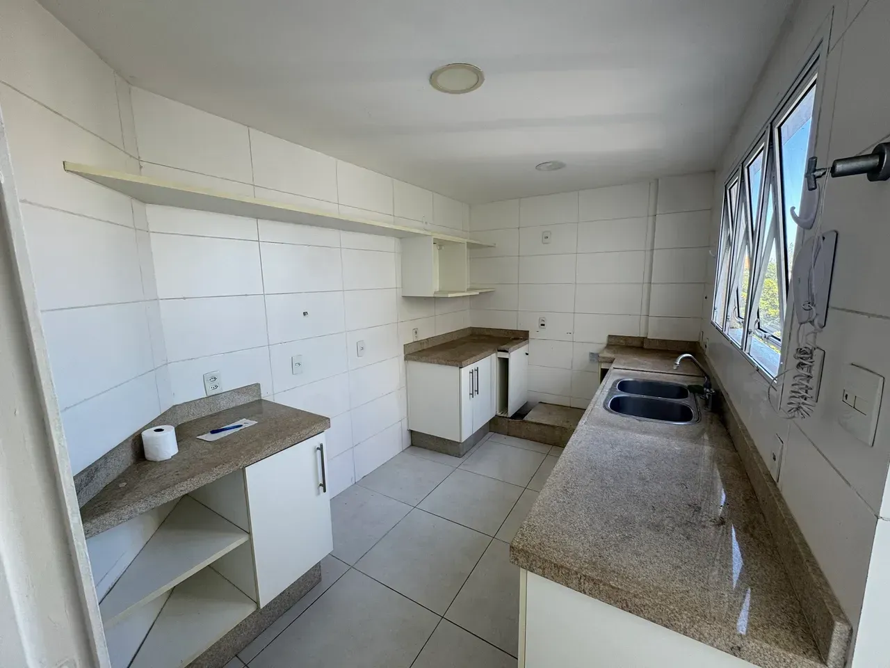 3-bedroom apartment with balcony, 180 m² — photo 19