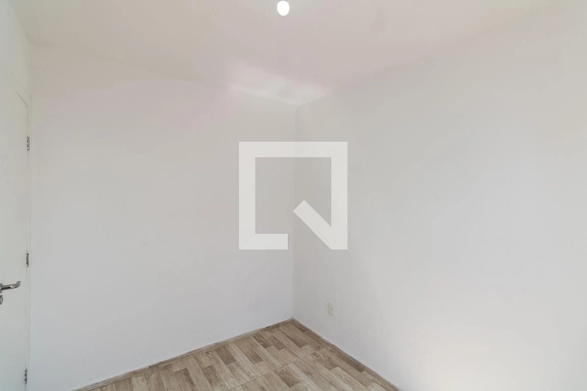 Unfurnished 2-bedroom apartment with 1 bath and parking — photo 33
