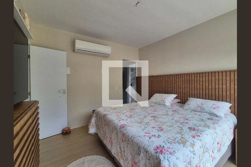 420 m² house with 4 en-suite bedrooms and private garden — photo 47