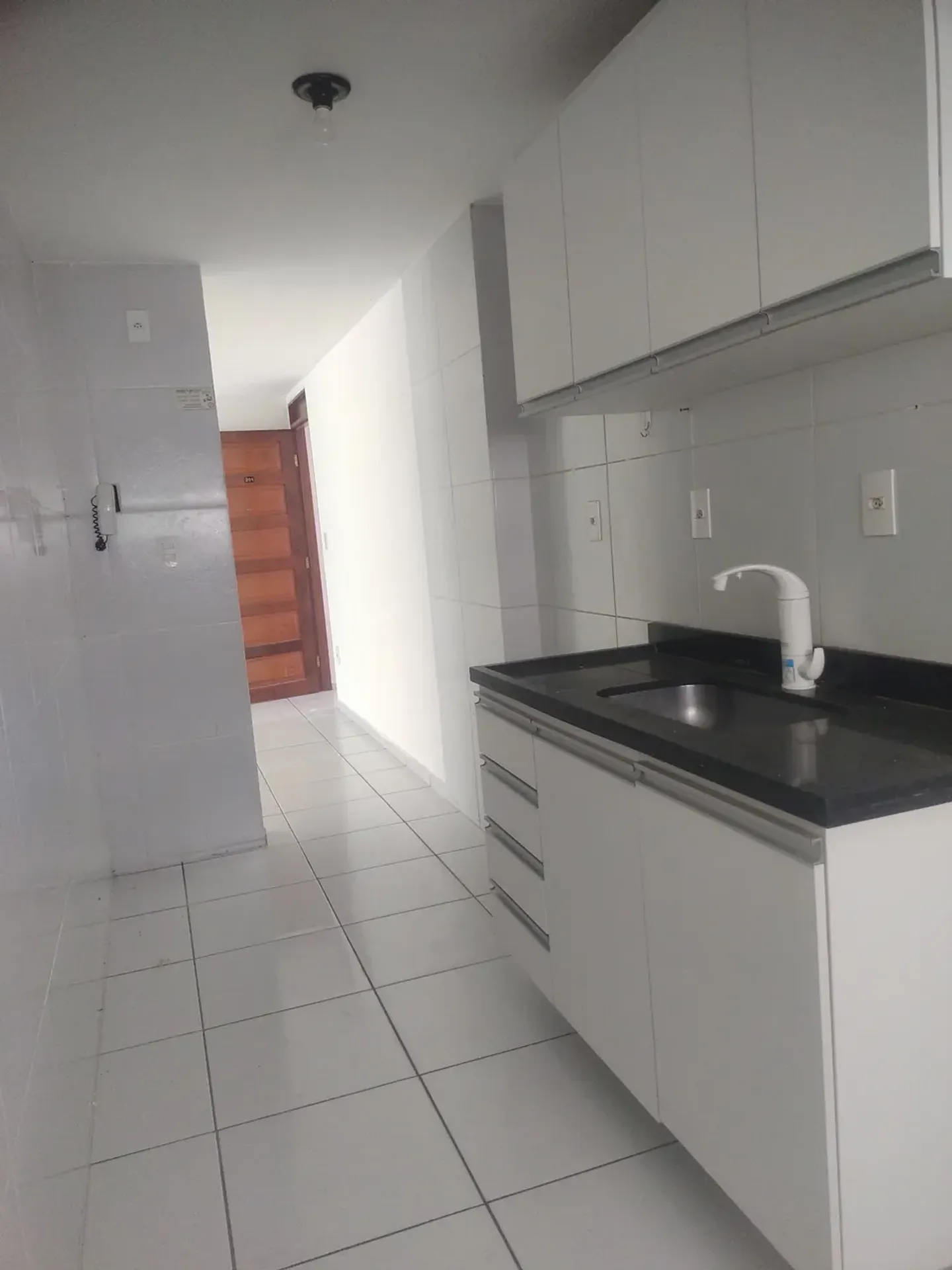 2-bedroom apartment, 1 with its own bathroom, 61 m² — photo 2