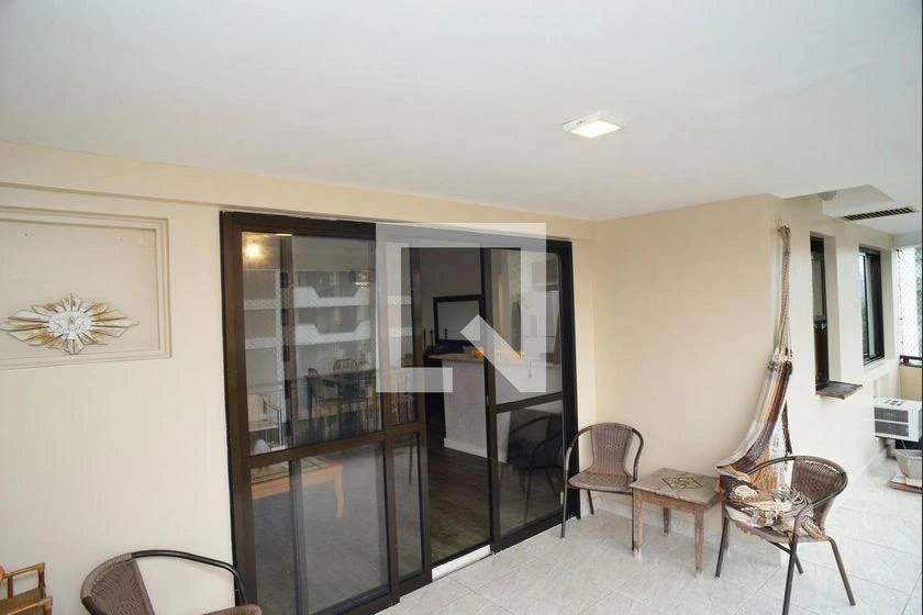108 m² rental apartment with 2 en-suite bedrooms — photo 8