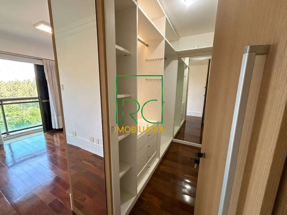 4 quartos e janelas do piso ao teto: apartamento de 174 m² — photo 30