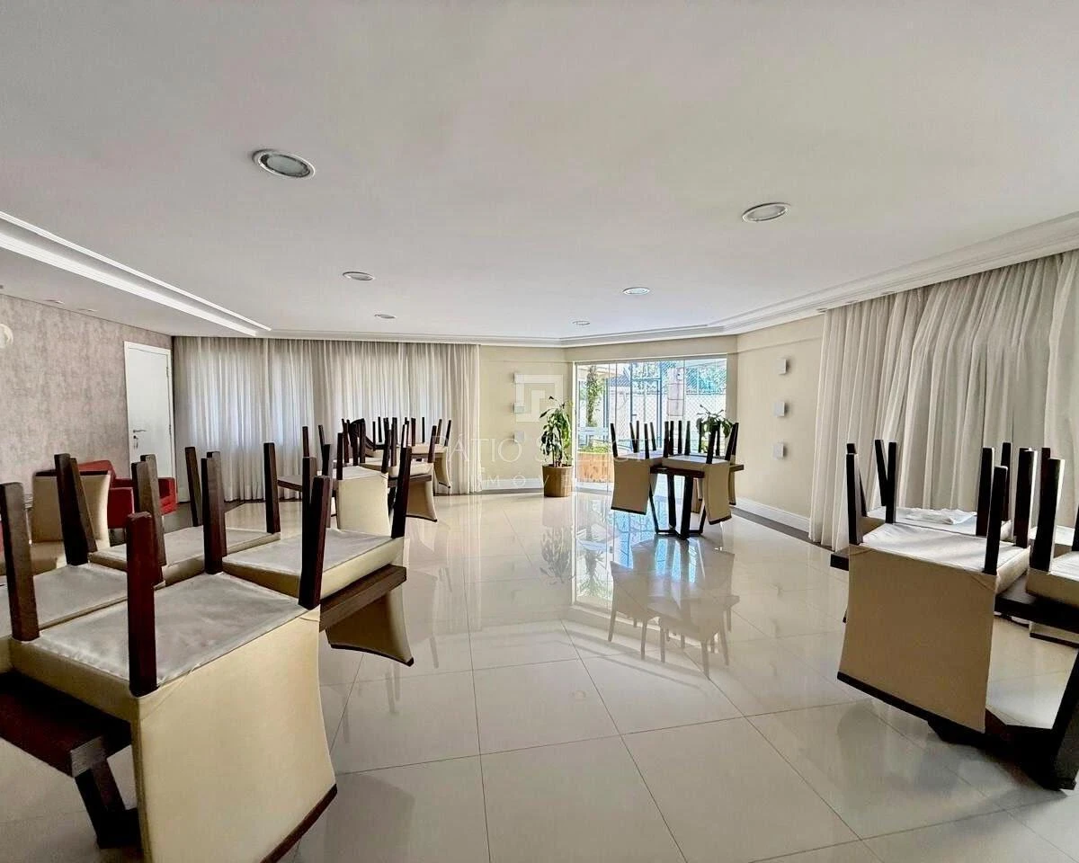 Furnished apartment with 2 bedrooms and glass balcony — photo 24