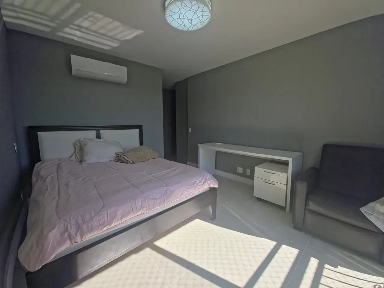 Furnished apartment with 4 bedrooms, 5 bathrooms and 195 m² — photo 4