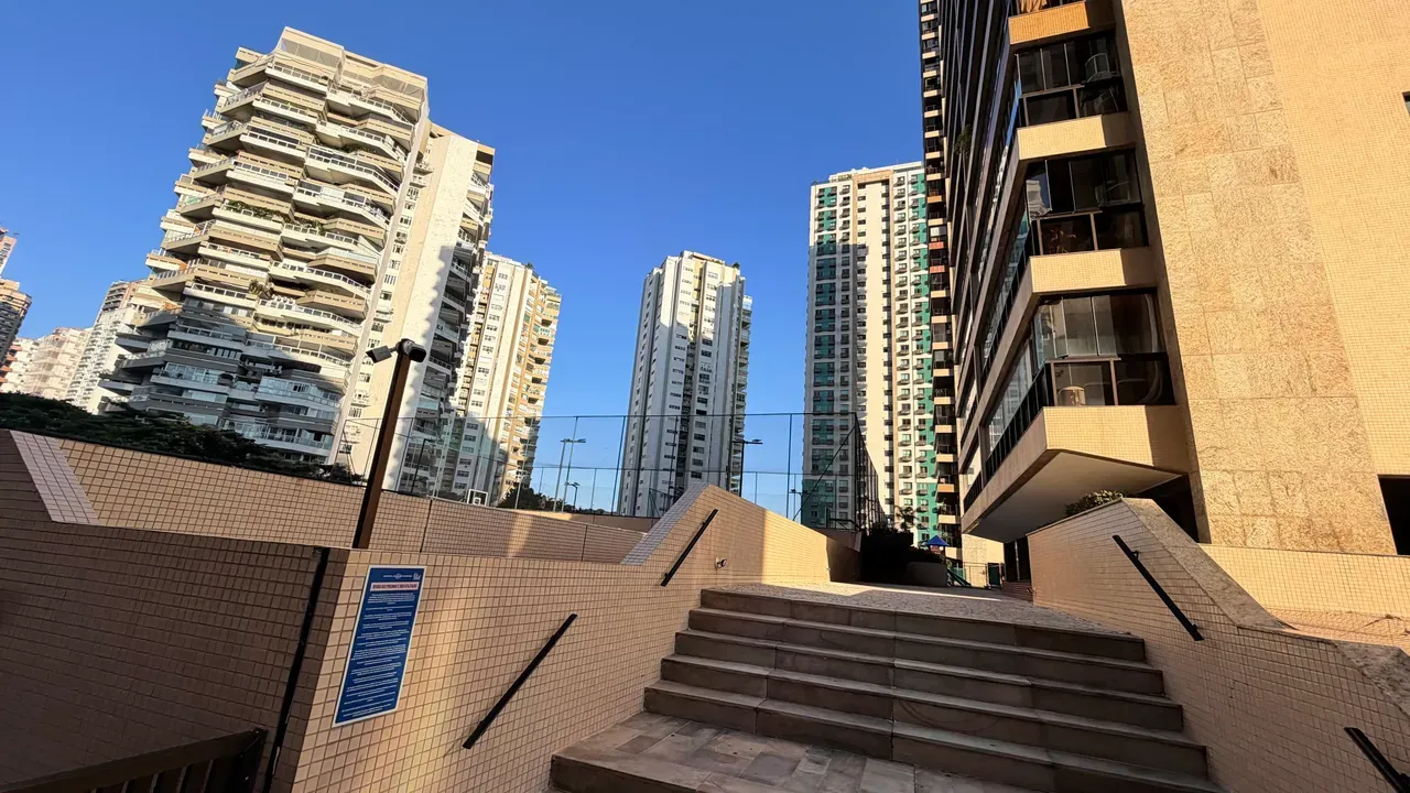 4-bedroom apartment with glassed-in balcony and 2 parking — photo 21