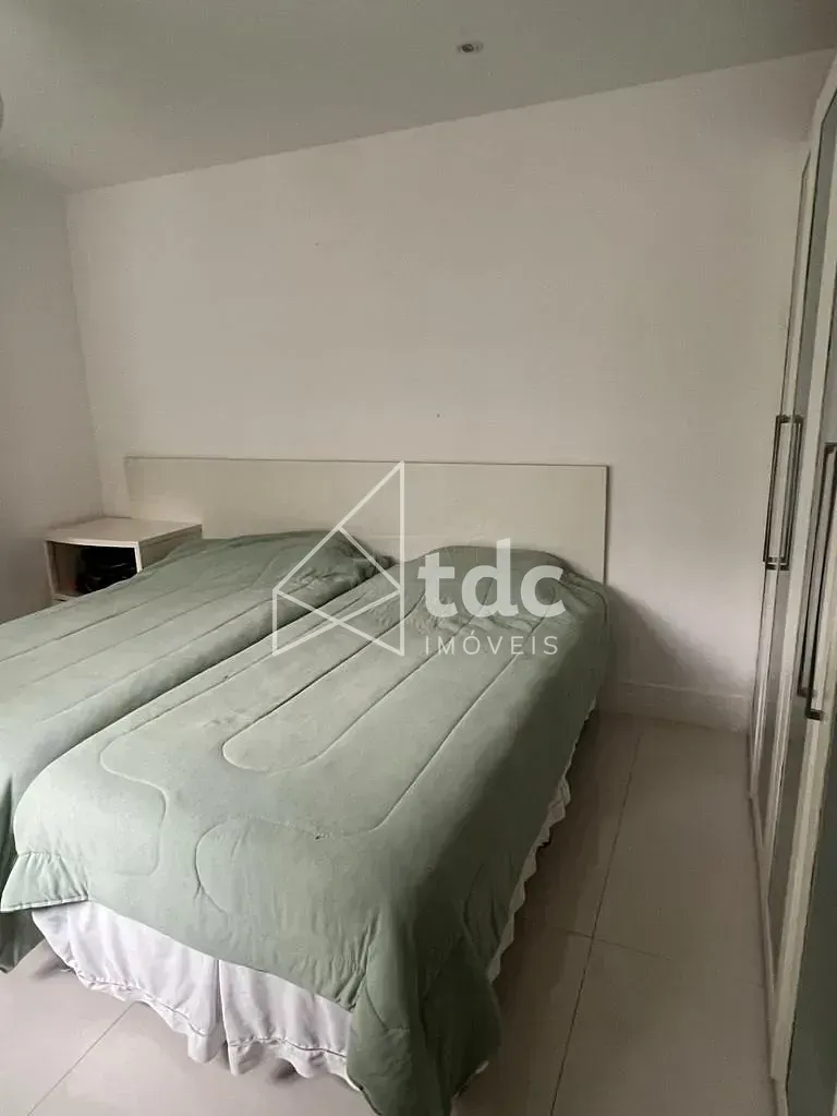 Furnished apartment with 2 en-suite bedrooms — photo 7