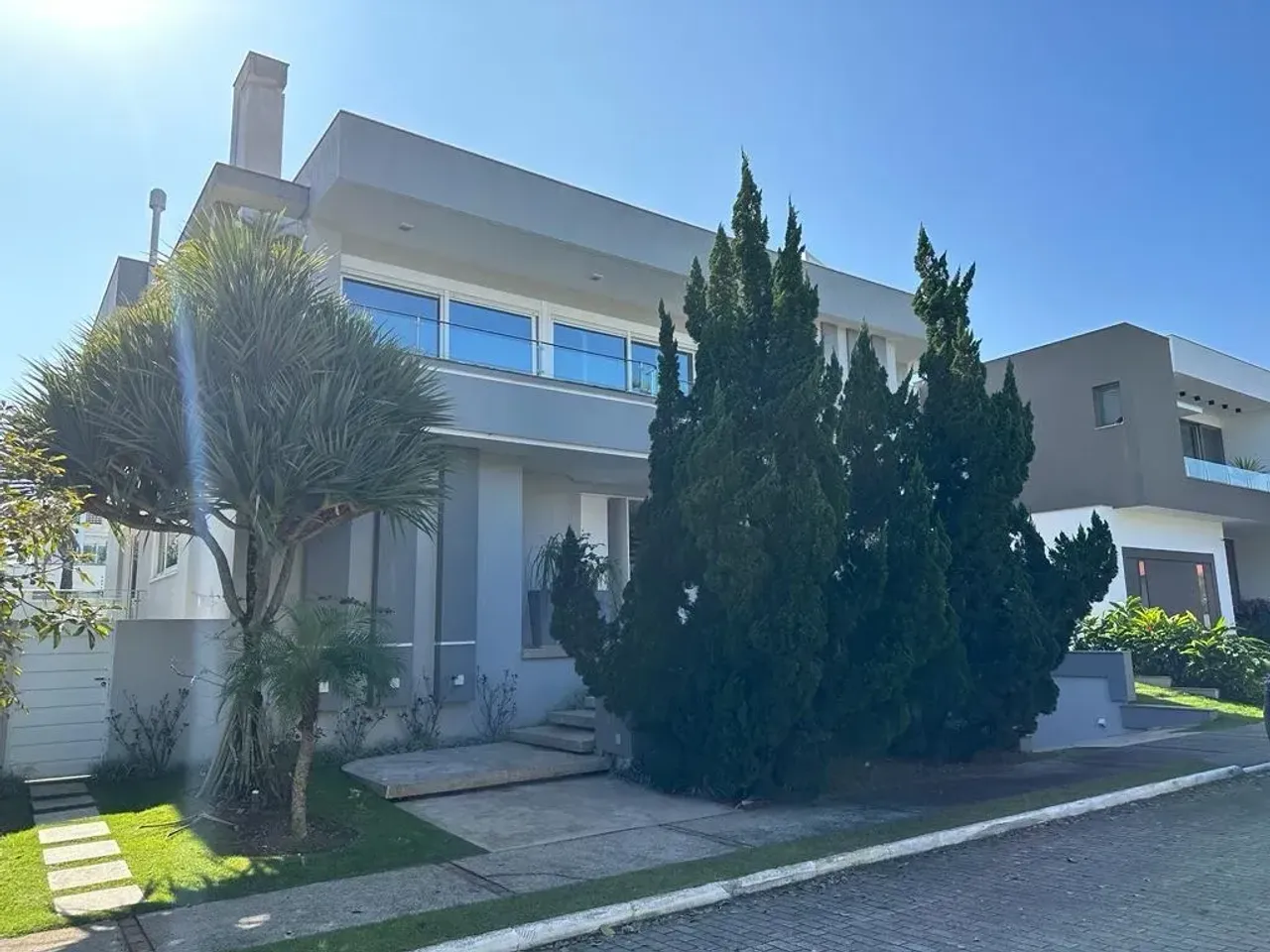 Casa con 5 dormitorios, 5 baños y cocina integrada — photo 3