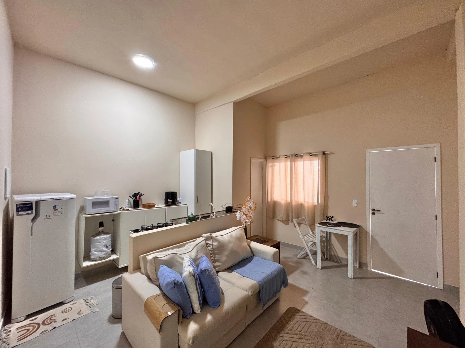 Washing machine in a one-bedroom house, 76 m² — photo 16