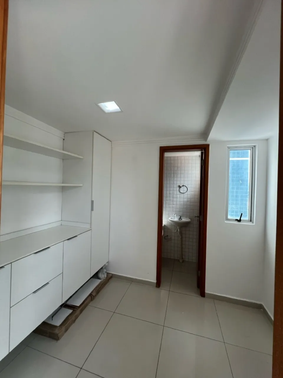 Квартира з 4 спальнями та робочим місцем — photo 15