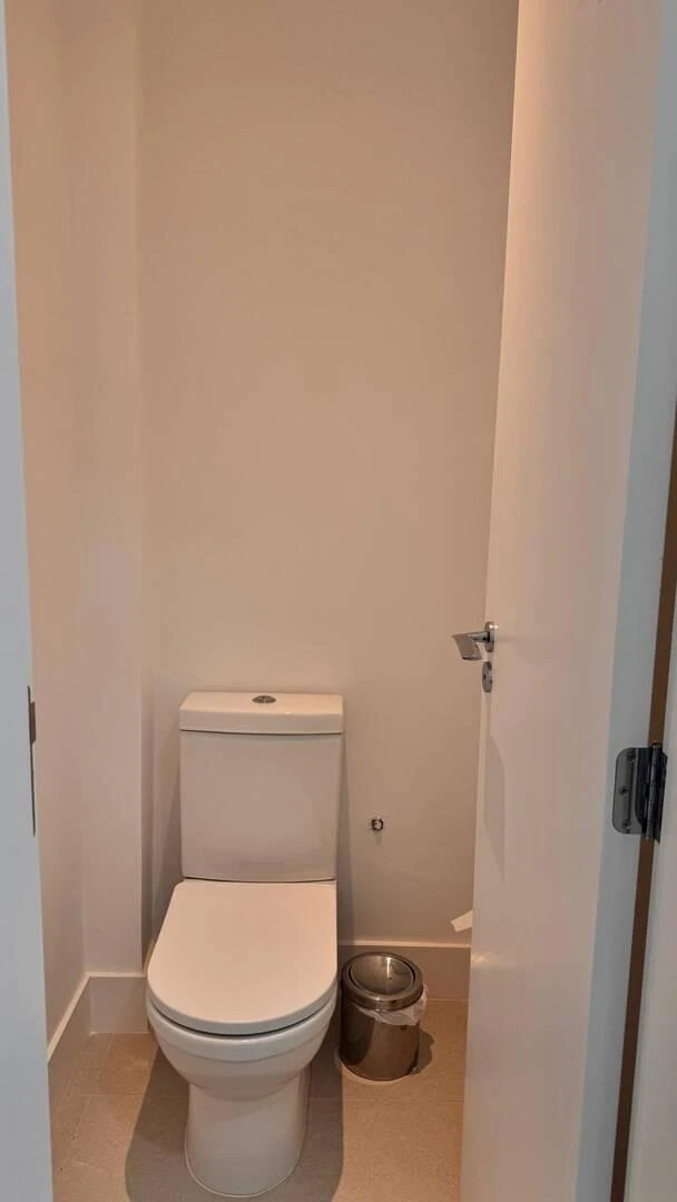 Departamento de 4 dormitorios con ventanales de piso a techo — photo 7