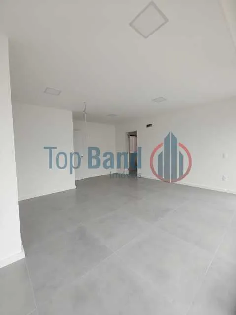 Unfurnished house with 4 bedrooms and 1 bathroom — photo 13