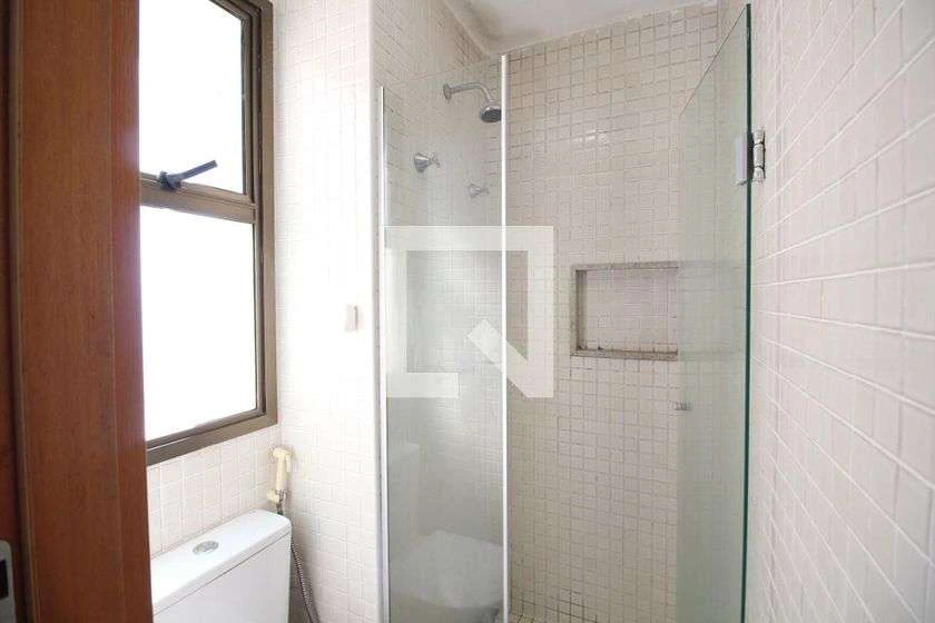 Меблированное студио 38 м² с 1 спальней и балконом — photo 2