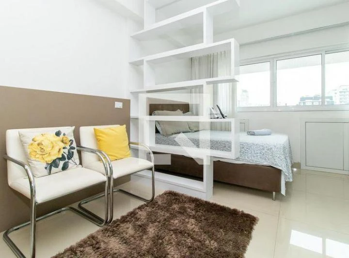 Studio mobiliado de 33 m² com área de trabalho pronta — photo 7