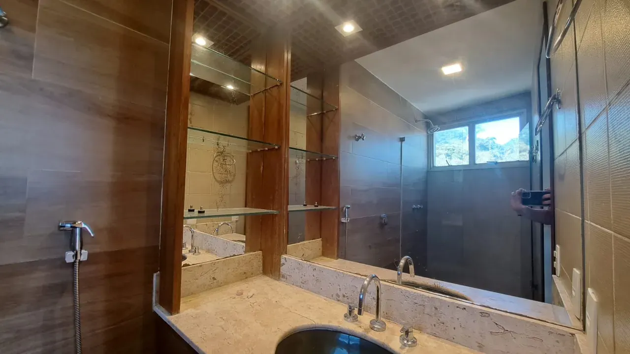 177 m² duplex with 2 bedrooms, 3 bathrooms — photo 27