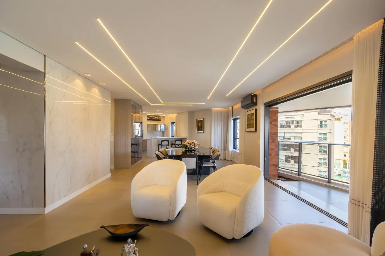 3-bedroom apartment in a building with a gym — photo 26