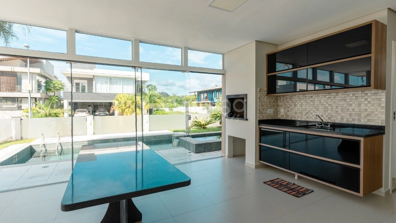 House, 343 m², with a bathtub — photo 8