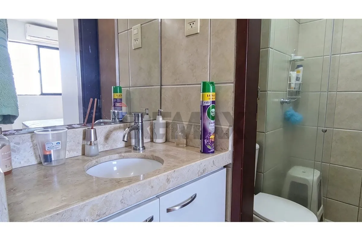 Water view in a one-bedroom apartment, 33 m² — photo 6
