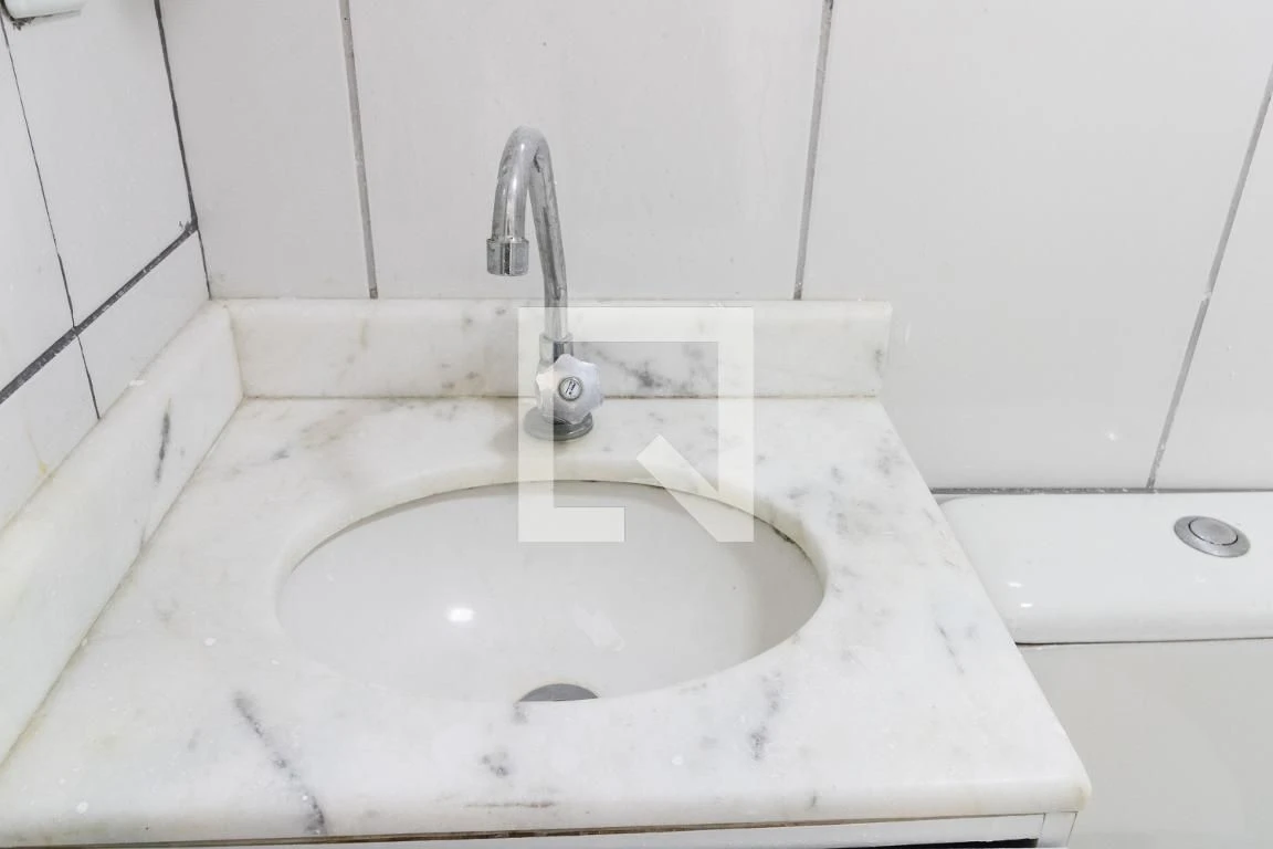 Apartamento sem mobília de 2 quartos com vaga e cozinha aberta — photo 36