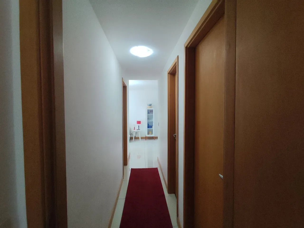 Furnished 3-bedroom apartment with open-plan kitchen — photo 19