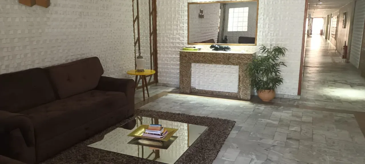 Unfurnished 2-bedroom apartment with parking spot — photo 5