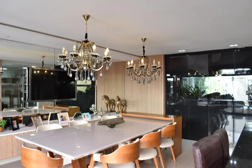 House with 4 bedrooms, 6 bathrooms and private garden — photo 6