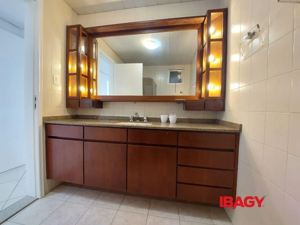 3-bedroom apartment with a separate gas kitchen — photo 9