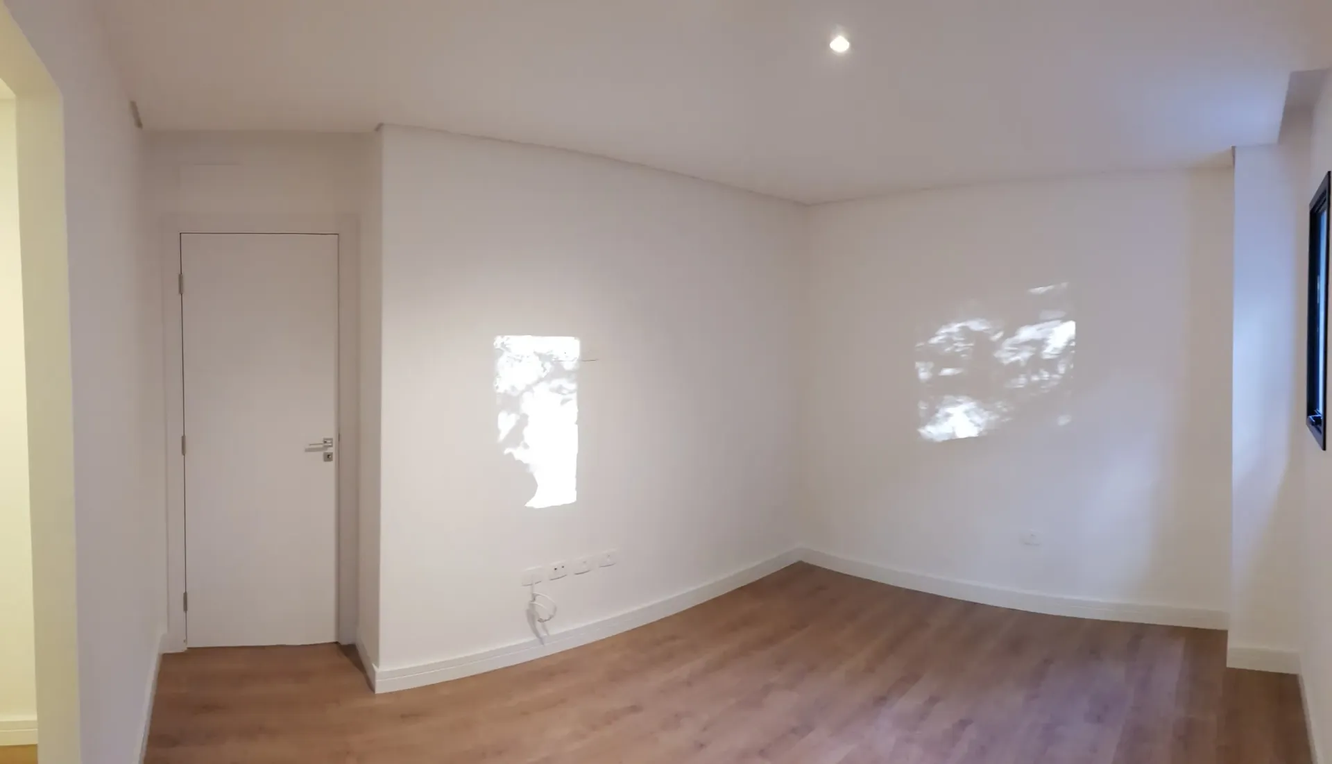 Unfurnished 260 m² house with 3 bedrooms and 2 parking — photo 4