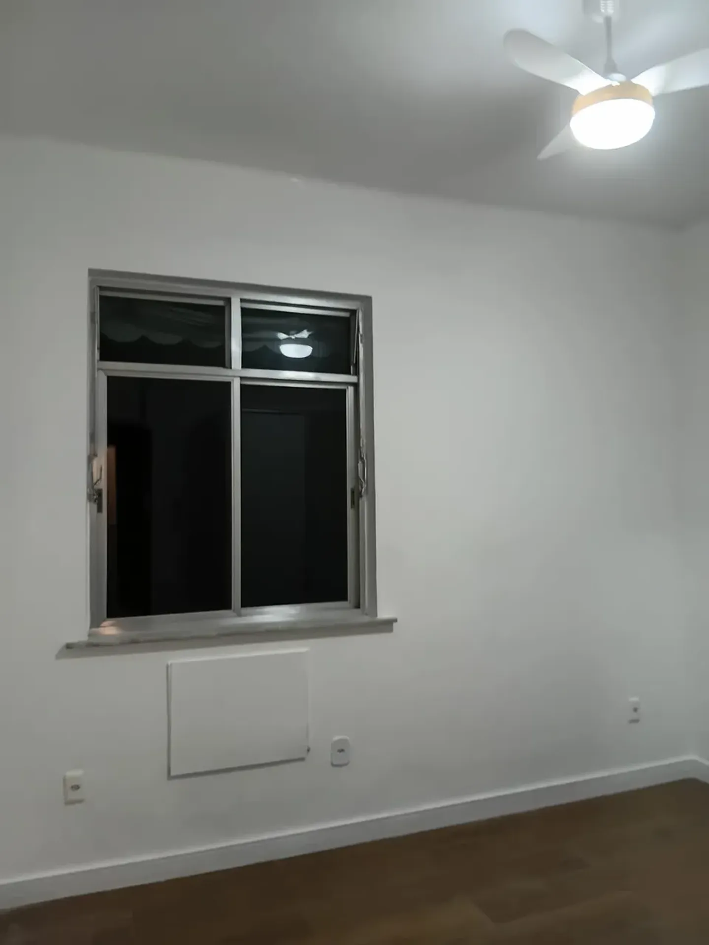 75 m² apartment with a walk-in closet and a home office — photo 11