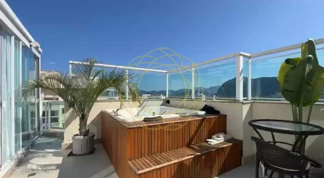 Duplex penthouse with 3 bedrooms and open-plan kitchen, 187 m²