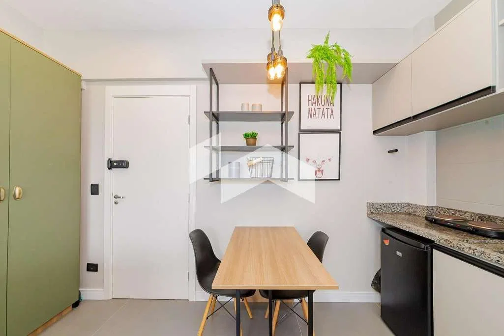 Furnished studio, 21 m², with a home office — photo 5
