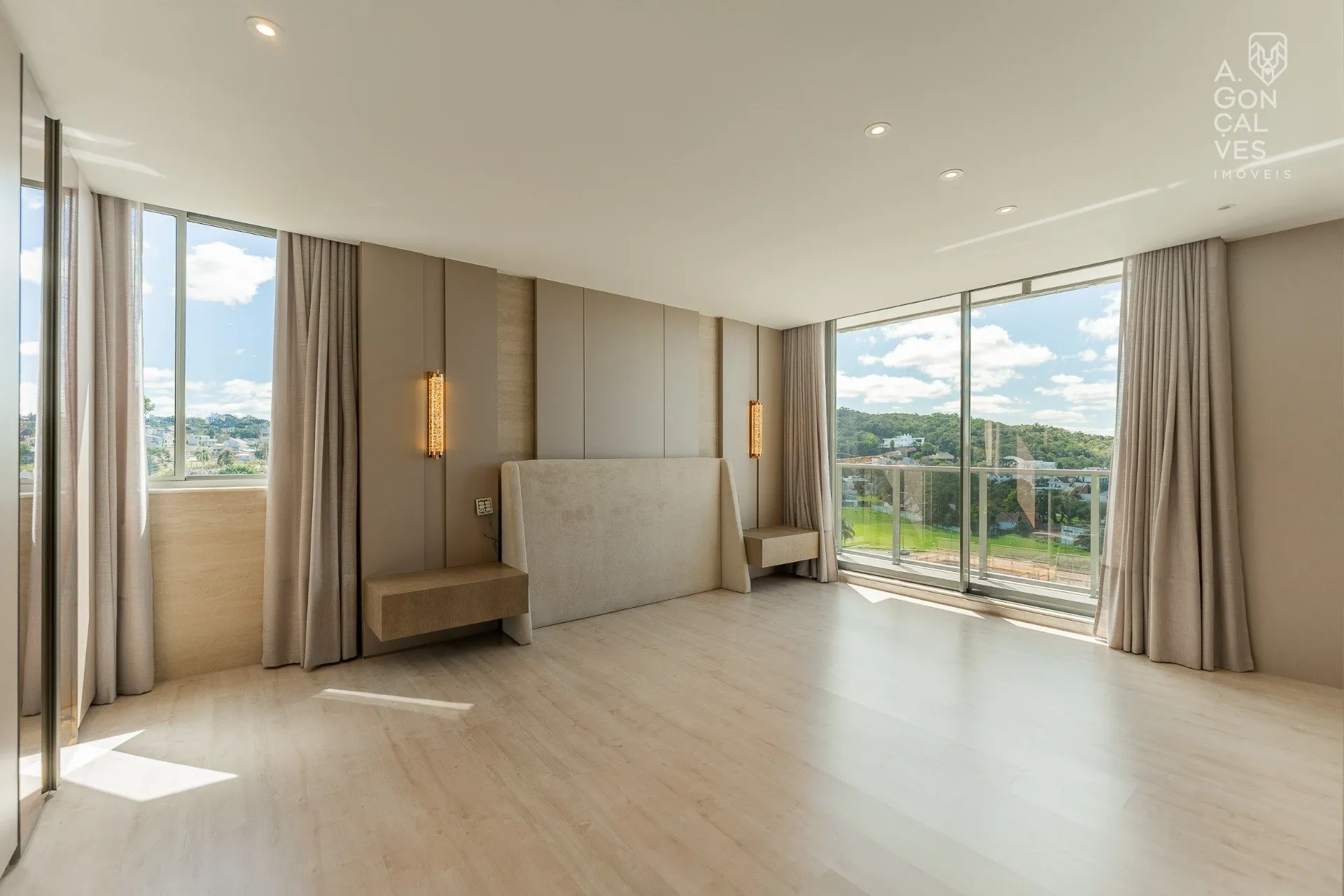 Furnished apartment with 3 suites and 257 m² — photo 10