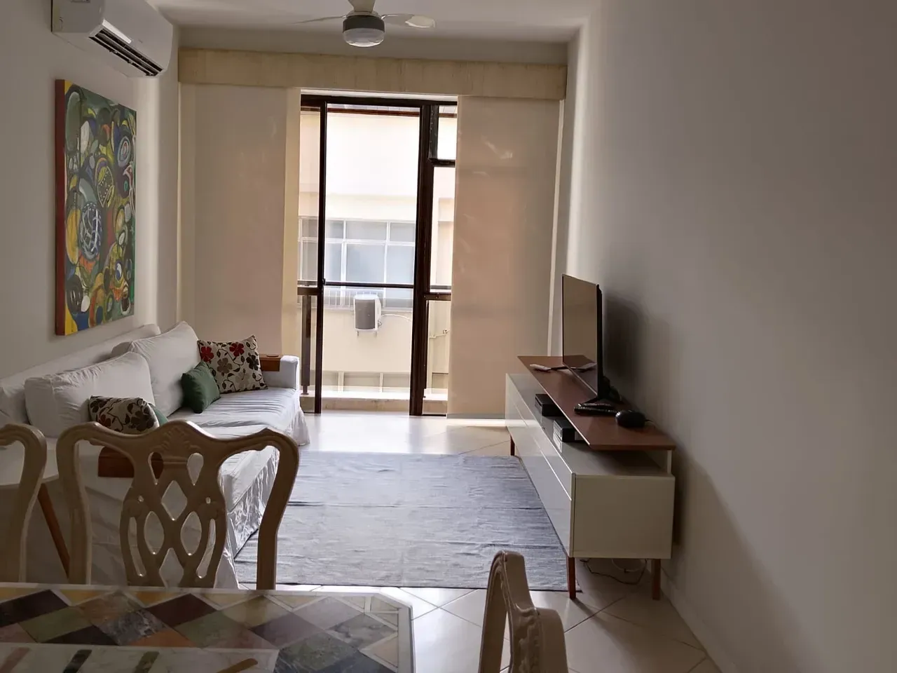 Furnished 3-bedroom apartment with balcony — photo 19